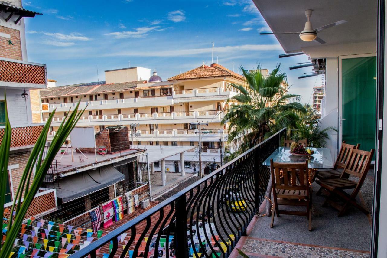 Hotel Andales On The Bay Suites بويرتو فالارتا المظهر الخارجي الصورة